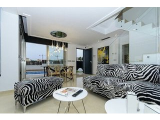 Stylish Villas - 3 Bed with Private..
