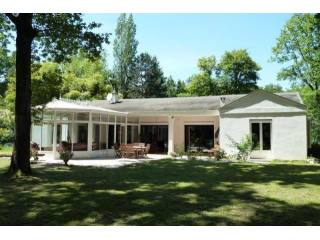 House For Sale: 33000 BORDEAUX
