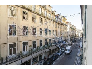 Unique Spacious Apartment in Baixa