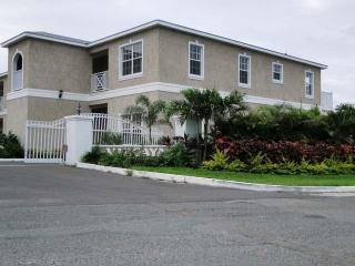 Apartment/townhouse - Vizcaya is a..
