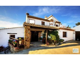 Hotel for sale in Cartama, 950.000..