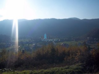 Gerovo, centar, potkrovlje za adaptaciju