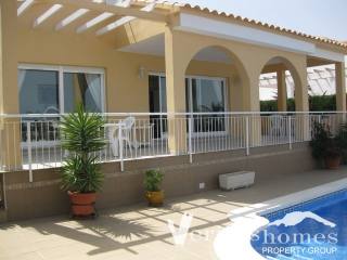 Ref: 1624 - Villa for Sale in..