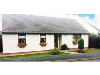 3 bedroom, Detached Bungalow house for..