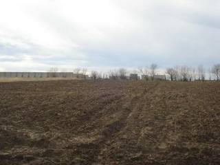 For sale are 3300 sq.m. of land, 10 min..