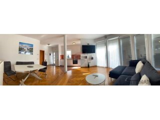 Istra, Rovinj, Kuća s deset apartmana na odličnoj poziciji