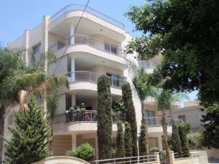 Three bedroom apartment in Tricherousa..