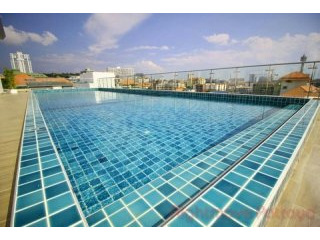 1 Bedroom Condo for sale in Pratumnak -..