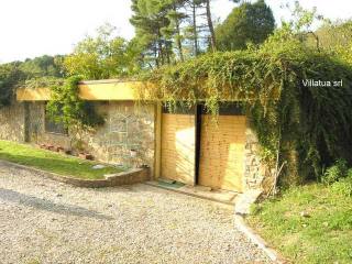Country/farmhouse - For Sale - West of..