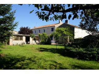 Village Charentaise With Garden And..