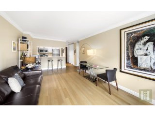 1 bedroom Apartment For Sale: 30 WEST..
