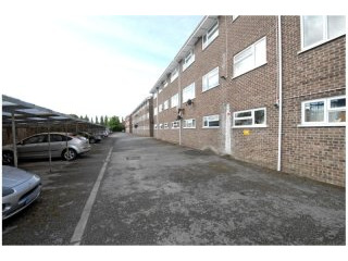 1 Bedroom Flat/Apartment To Rent