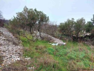 Vrbnik,građevinski teren 1638 m2