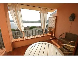 3 Bedrooms - Apartment - For Sale