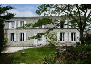 Charentaise Stone House With Swimming..