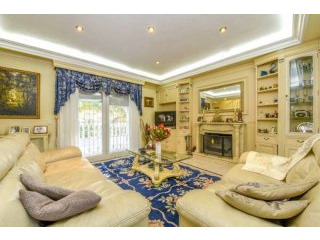 3 Bedroom 3 Bathroom Villa In Ciudad..