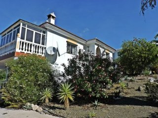 3 bedroom, 2 bathroom Villa, (build 123..