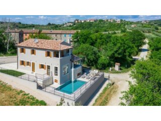 Istra,Buje,okolica-Vila s panoramskim pogledom