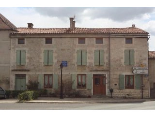 Large Stone Family Home/b&b