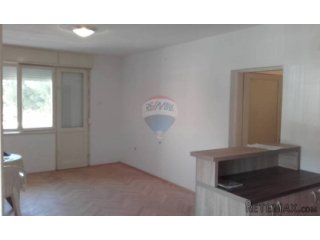 ISTRA, PULA, VIDIKOVAC, stan na prvom katu na odličnoj...