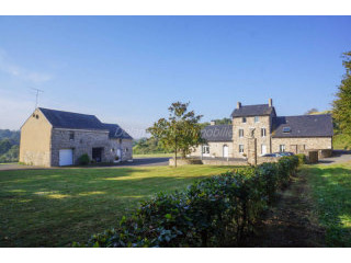 Well Renovated Stone House With Pretty..