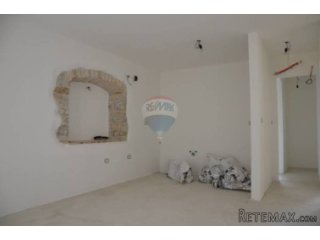 Buje, stan novogradnja 45 m2 u centru