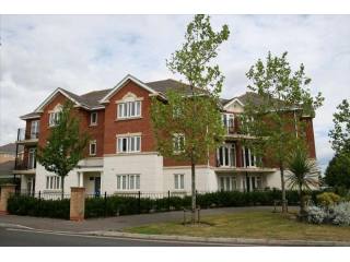 Unfurnished 2 bedroom Flat For Rent:..