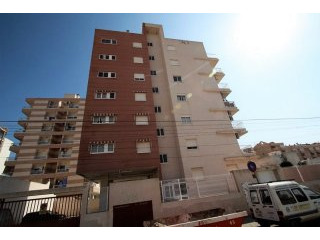 2 bedroom, 1 bathroom Apartment, (build..