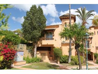 2 Bedrooms - Townhouse - Malaga - For..
