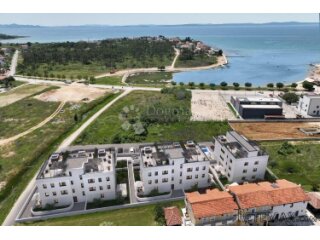 PRIVLAKA APARTMAN NOVOGRADNJA PRIZEMLJE 90m2
