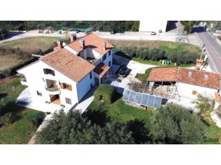 Istra, Umag okolica, apartmanska kuća blizu plaže