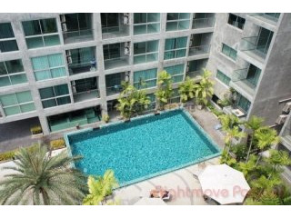 2 Bedroom Condo for sale in Pratumnak -..