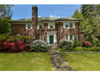 5 bedroom House For Sale: 174 Trenor..
