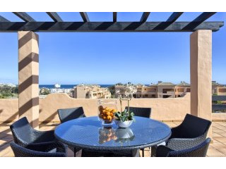 3 bedroom property near Casares Playa..