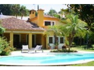5 Bedrooms - Villa - Malaga - For Sale