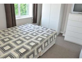 Single with double bed near White City..