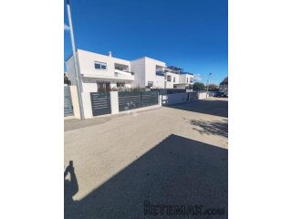 VODICE - novoizgrađena, atraktivna odmah useljiva kuća