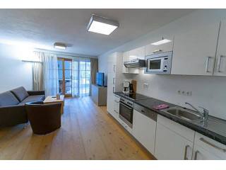 Modern apartment directly by the ski..