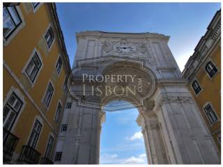 Renovated Sunny T3 Lisbon Apartment for..