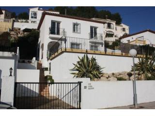 3 Bedrooms - Villa - Alicante - For Sale