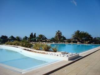 2 Bed Duplex Apartment - Alporchinhos /..