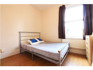 Single with double bed near Tottenham..