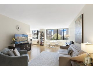2 bedroom Apartment For Sale: 245 EAST..