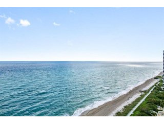 3 bedroom Residence For Sale: Singer..