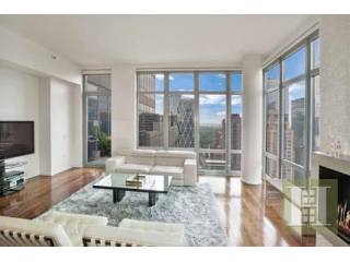 3 bedroom Penthouse For Sale: 310 WEST..