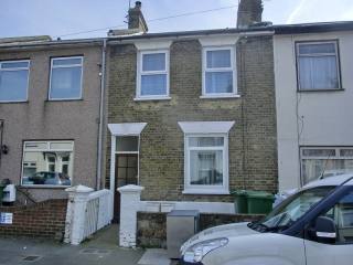 1 bedroom flat in SHEERNESS
