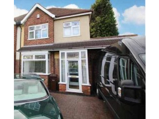 3 bedroom, Semi-detached House house..