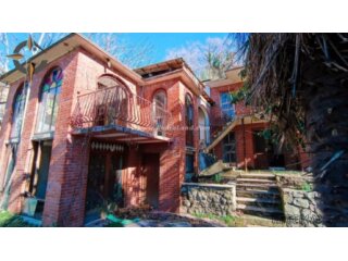 Dva objekta na jednoj parceli, Sutomore, 220.000Eur