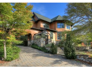 4 bedroom Detached House For Sale: 74..