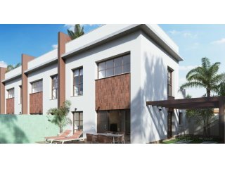Dúplex de 2 o 3 dormitorios con piscina privada y jardín e..